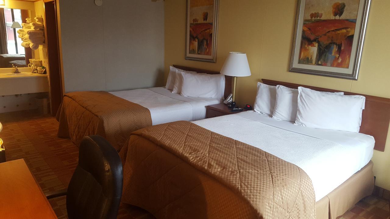 Baldknobbers Motor Inn Брэнсон Экстерьер фото