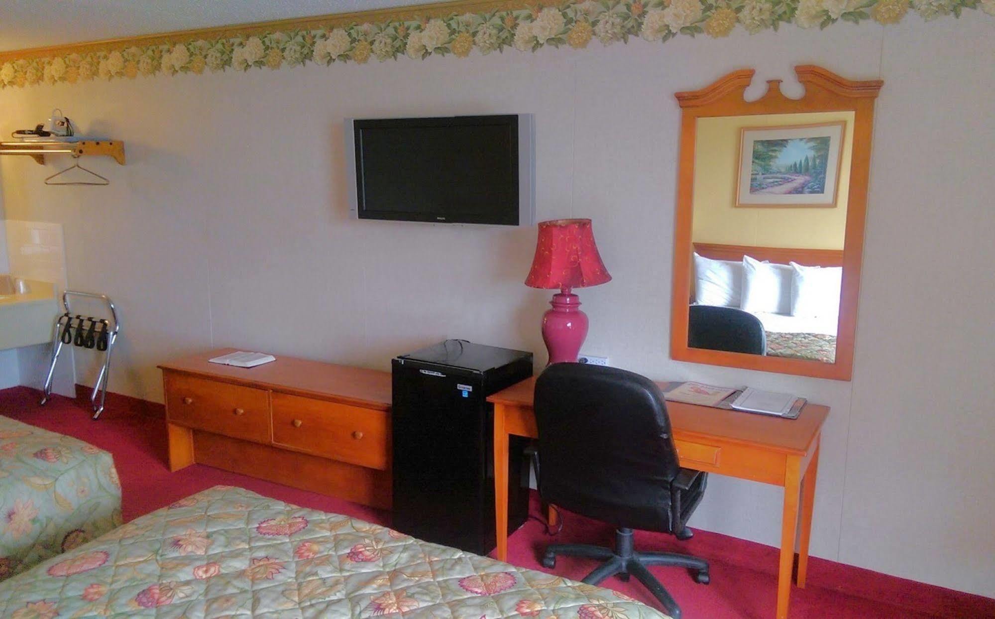 Baldknobbers Motor Inn Брэнсон Экстерьер фото