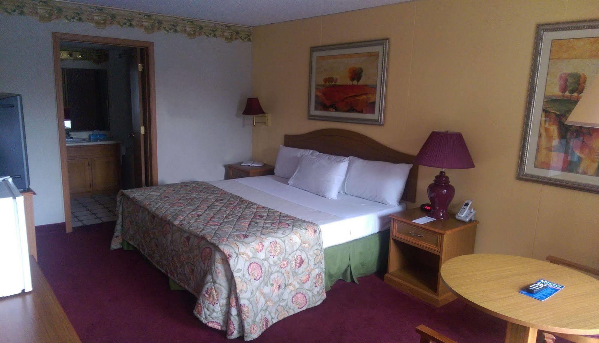 Baldknobbers Motor Inn Брэнсон Экстерьер фото