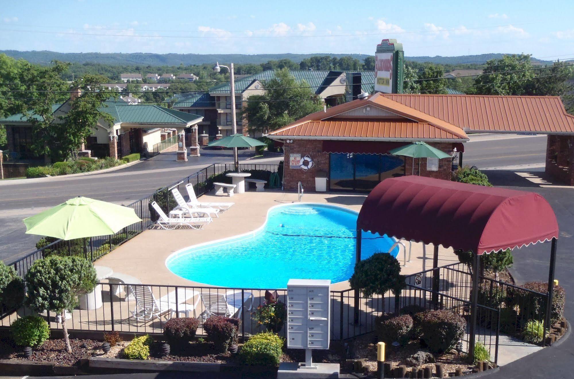 Baldknobbers Motor Inn Брэнсон Экстерьер фото