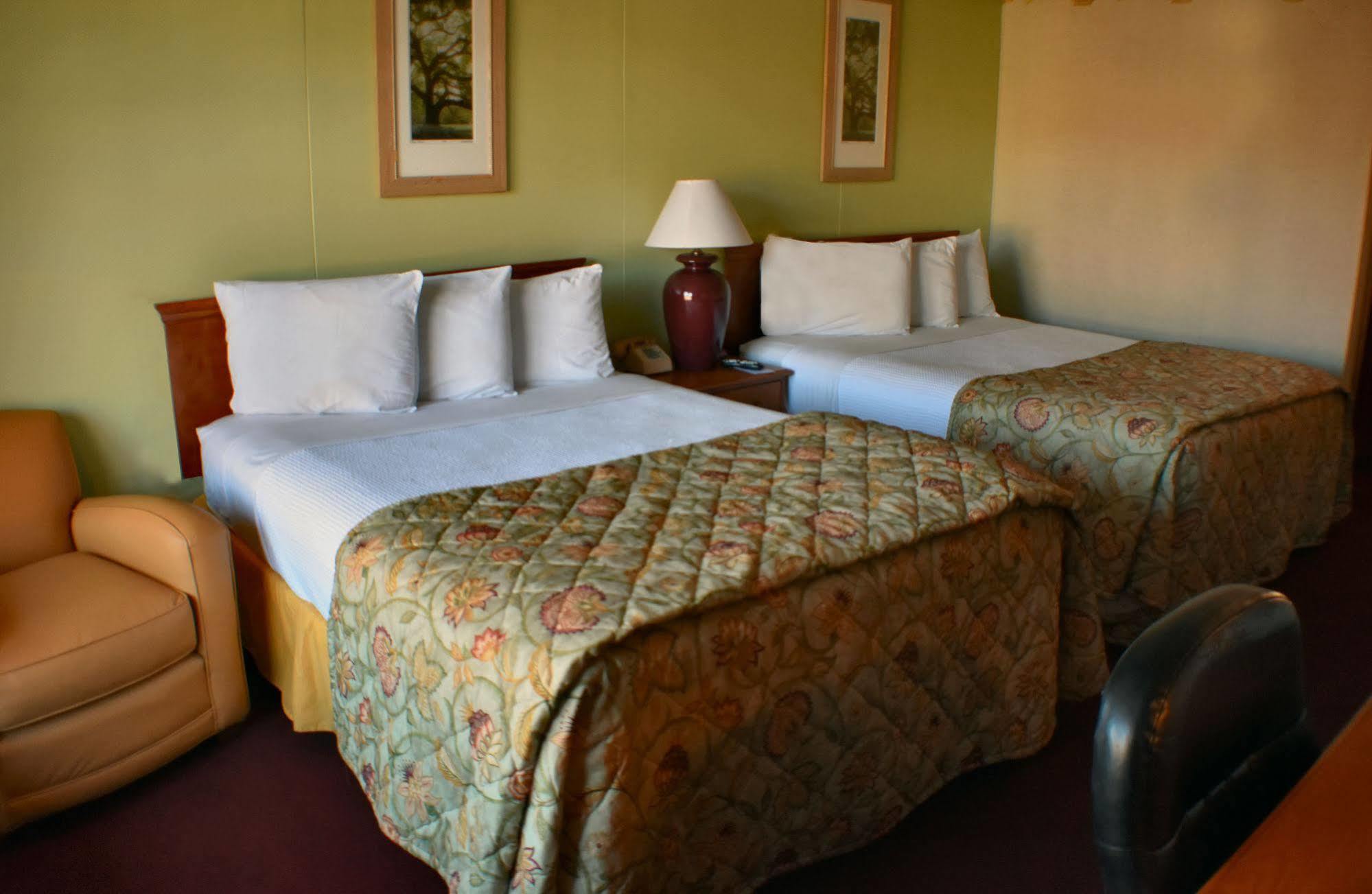 Baldknobbers Motor Inn Брэнсон Экстерьер фото